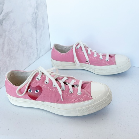 Comme des Garcons Play Converse Low-Top Sneakers 9 - Picture 2 of 7